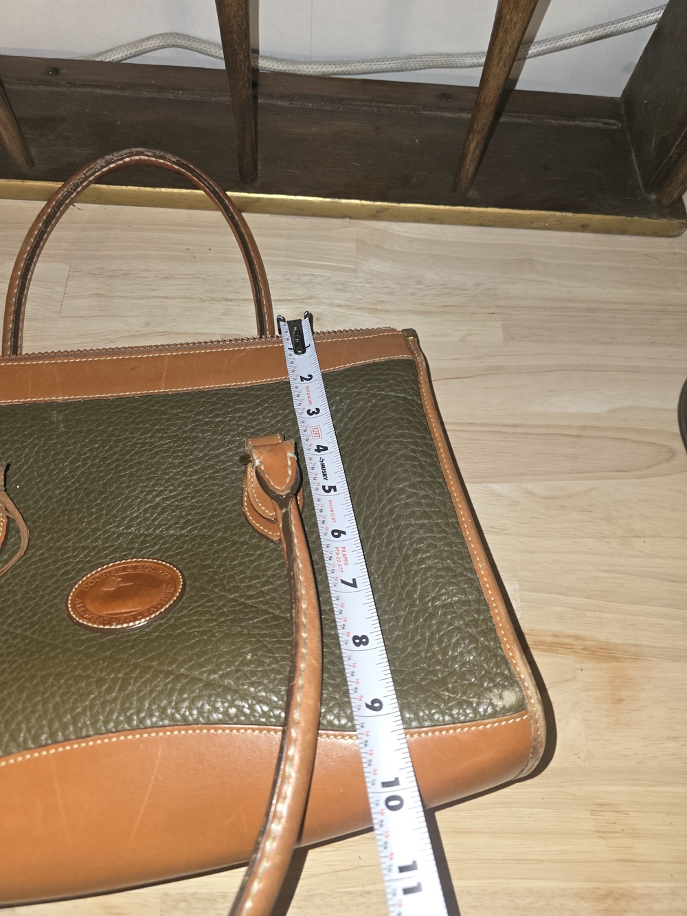 Dooney and Bourke Bag - Picture 2 of 11